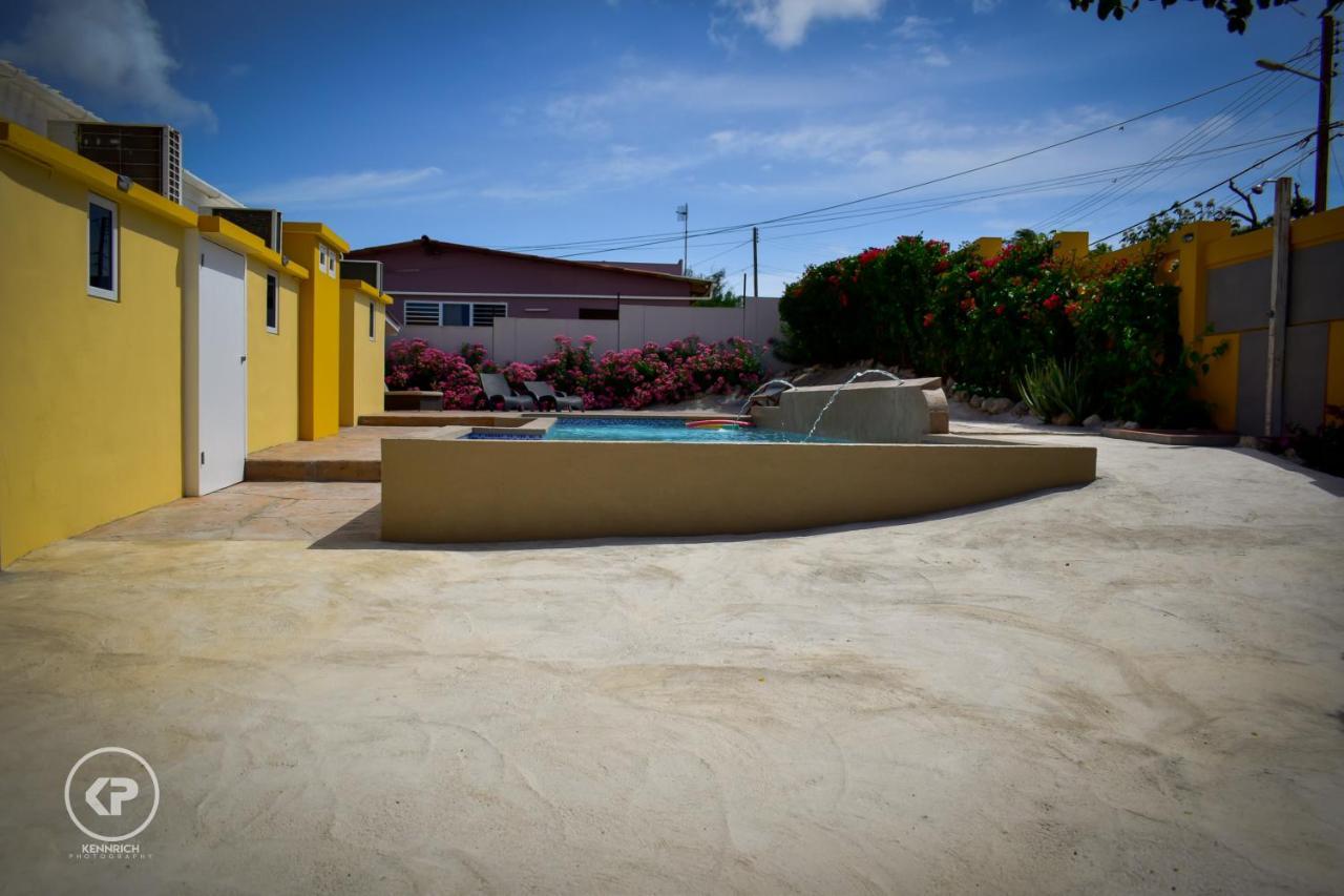 Eve'S Residence Willemstad Exterior photo