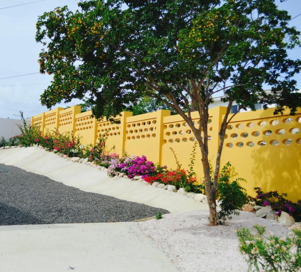Eve'S Residence Willemstad Exterior photo
